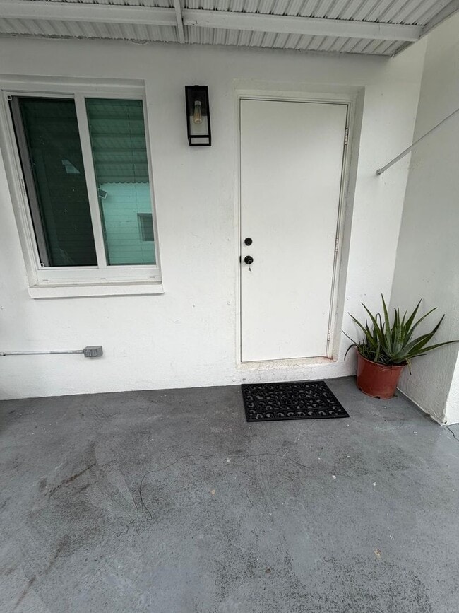 Building Photo - Charming 1 bed, 1 bath suite for rent