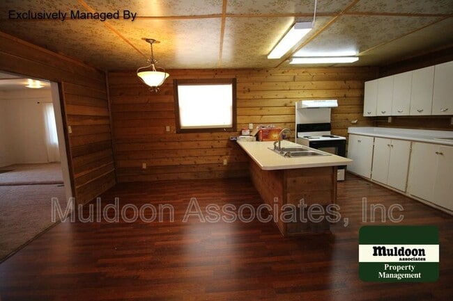 Photo - 7380 Maine Ln
