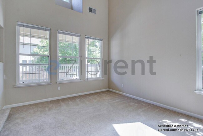 Photo - 4923 Windsor Village Ln