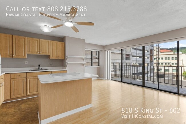 818 S King St