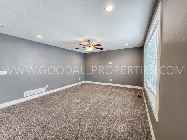 Photo - A Must See 4 Bedroom 3.5 Baths in Norwalk with a 3 Car Garage!!!