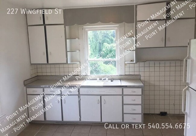 Photo - 227 Wingfield St