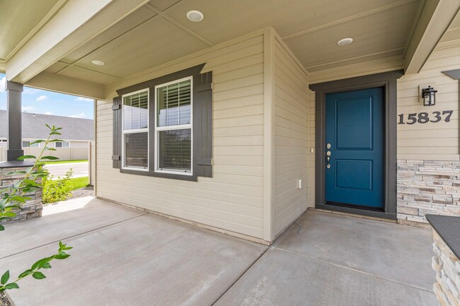 Photo - 4 Bedroom, 2 Bath + Bonus Room Home on a L...