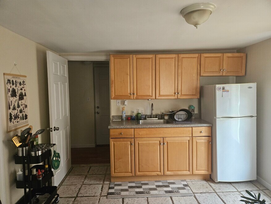 Kitchen - another view