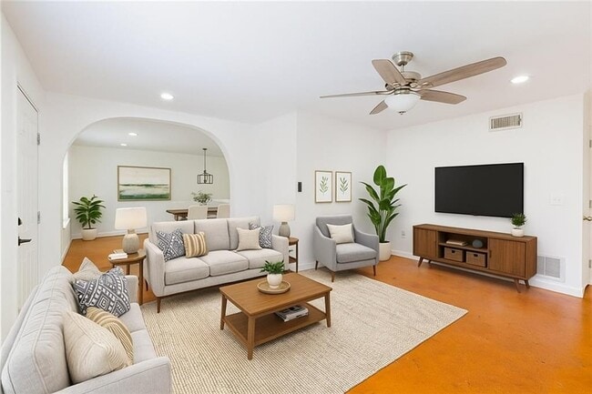 Photo - 2302 East Side Dr Condo Unit 11