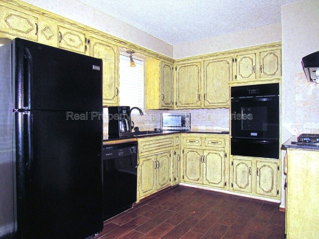 Photo - 701 NW 2nd St