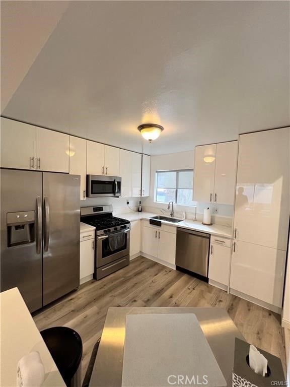 Photo - 10331 Lindley Ave