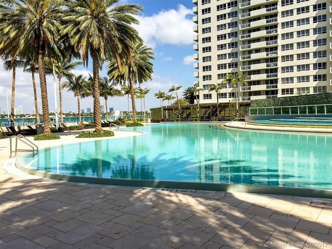 Building Photo - 1500 Bay Rd Unit 758s Rental