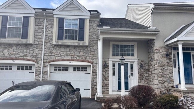 Building Photo - $2,300 townhome for rent Swatara township 3 bed 2.5 baths