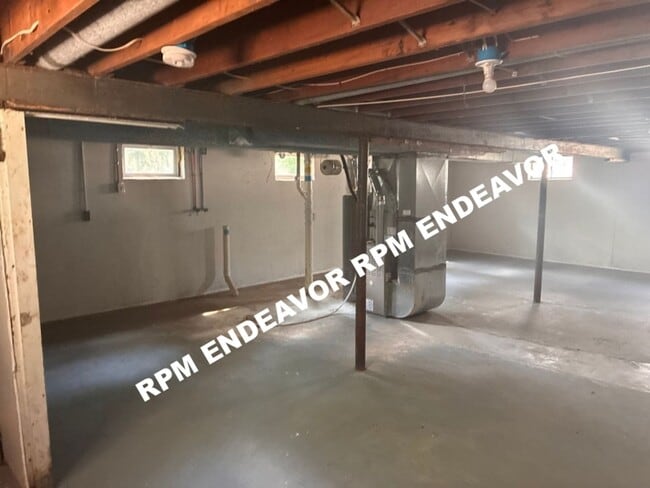 1124 Baron Ave