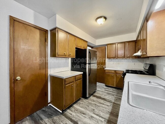 Photo - 1348 Carriage Hill Dr SE