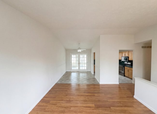 Photo - 6628 Brock St