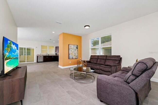 Photo - 189 W Ocala St House