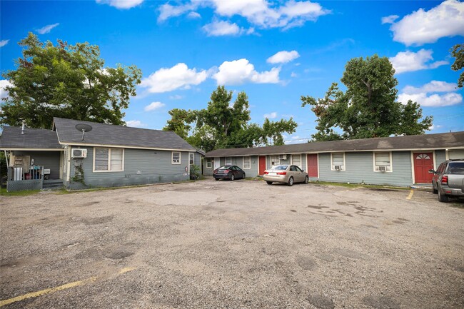 Photo - 13928 Bandera St Unit 7