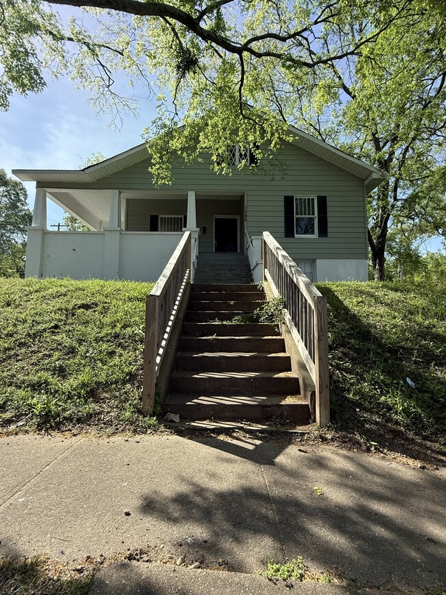Building Photo - 1545 29th Street Ensley