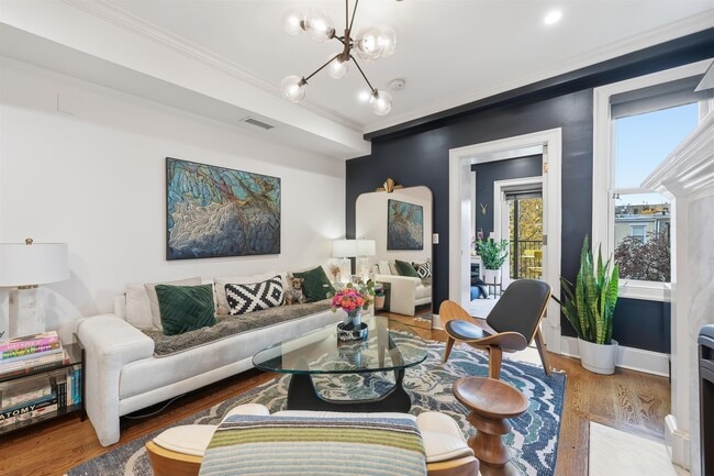 Building Photo - 812 Bloomfield St Unit 6