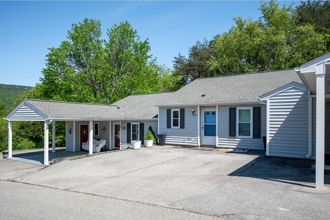 Photo - 2 Bed, 2 Bath Renovated Townhouse – Single-Level Living – $1,800/month