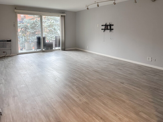 Photo - 4730 N Kenneth Ave