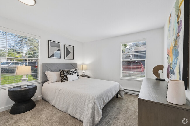 2BR, 1BA - 870SF - Bedroom