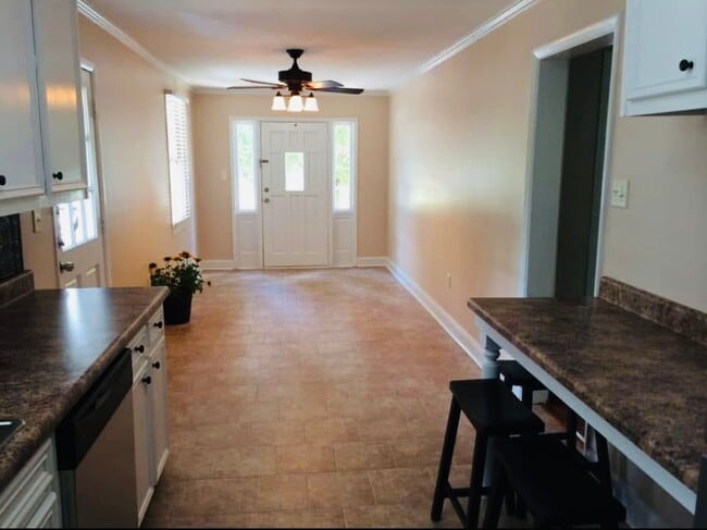 Photo - 217 E Richardson Ave Unidad Apartment C