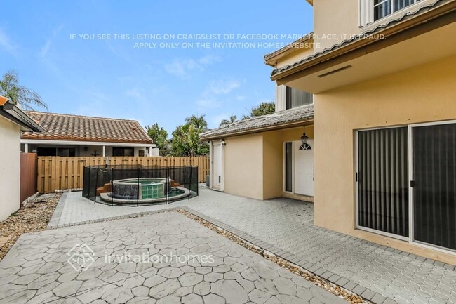 Photo - 9280 SW 154th Ct