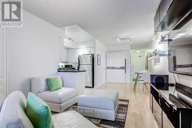Photo - 3 Rean Dr Unit 607