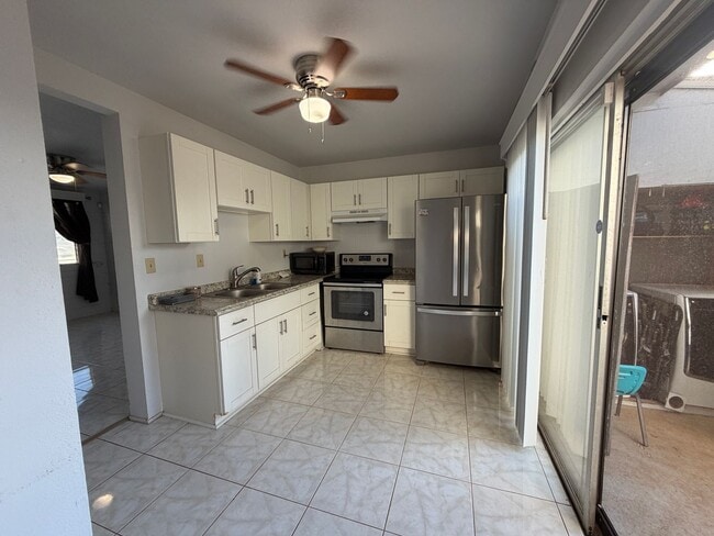 Photo - Bright Two Bedroom in Ewa Beach