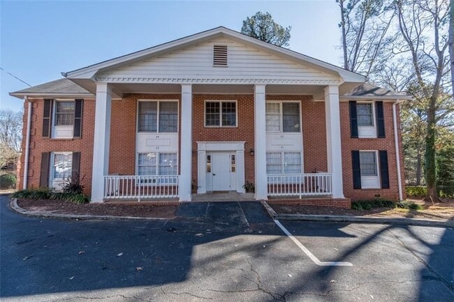 Photo - 135 E Hill St Unidad 32