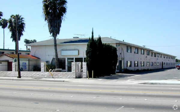 Photo - 14041 Newland St Apartments