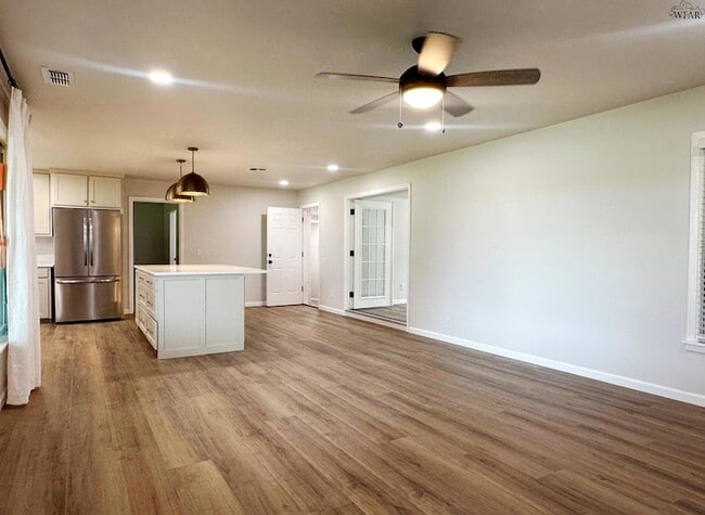 Photo - 3501 Sheridan Rd