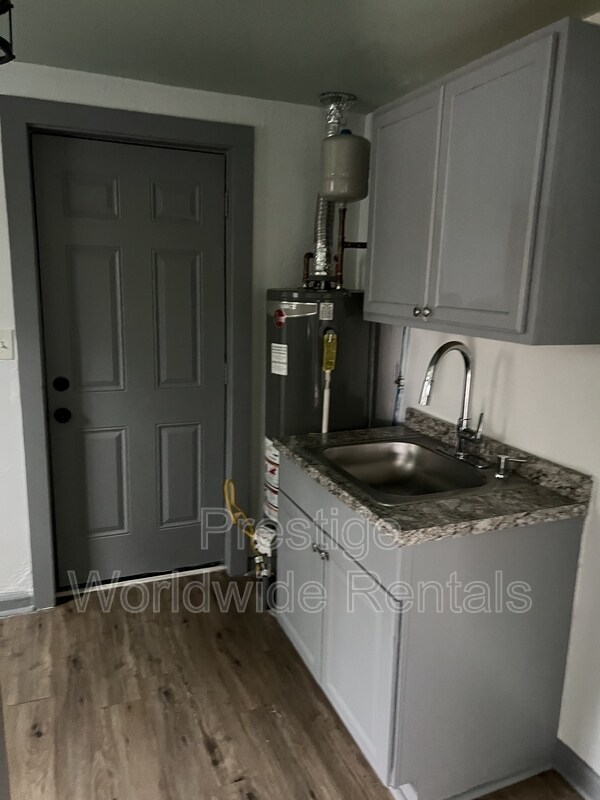 Photo - 489 Mellon St