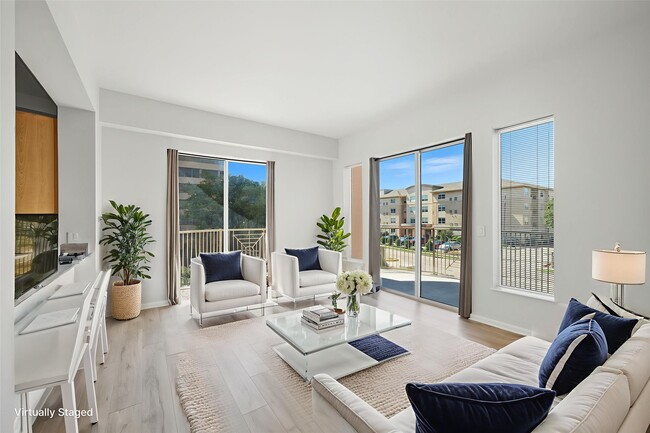 Building Photo - 3505 Sage Rd Unit 202