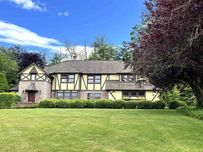 Photo - 17302-17329 29 Ave