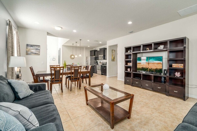 Photo - 9042 Rhodes St Unidad ID1346938P