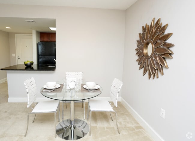 2BR, 2BA - Whitman - Dining Area