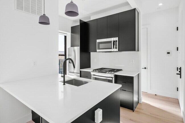 Photo - Common Owens (Furnished Rooms)