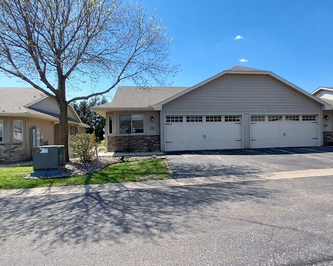 Photo - Nice 2 Bedroom 2 Bathroom Twinhome in Somerset