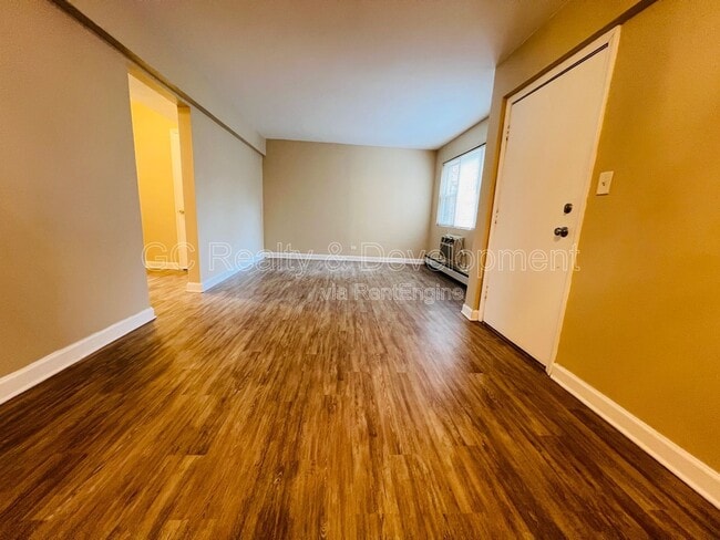 Photo - 1711 W Estes Ave Unit 1s