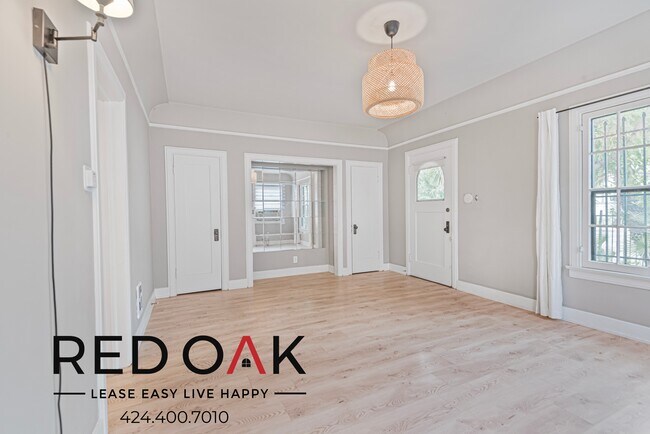 Photo - 7660 Fountain Ave Unit 7660