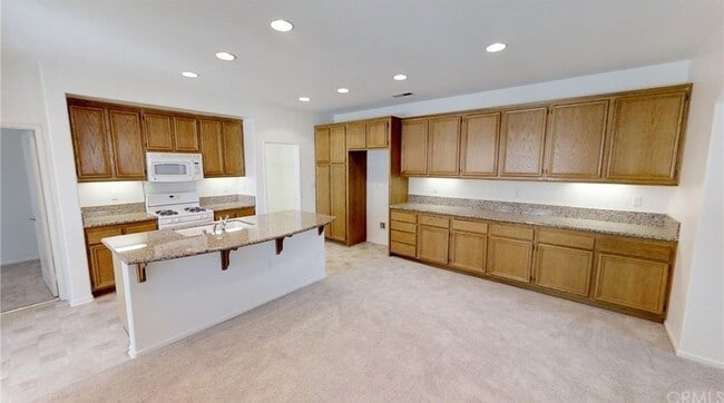 Photo - Wonderful 55+ 3 Bedroom 2 Bathroom In "Four Seasons" Of Hemet!