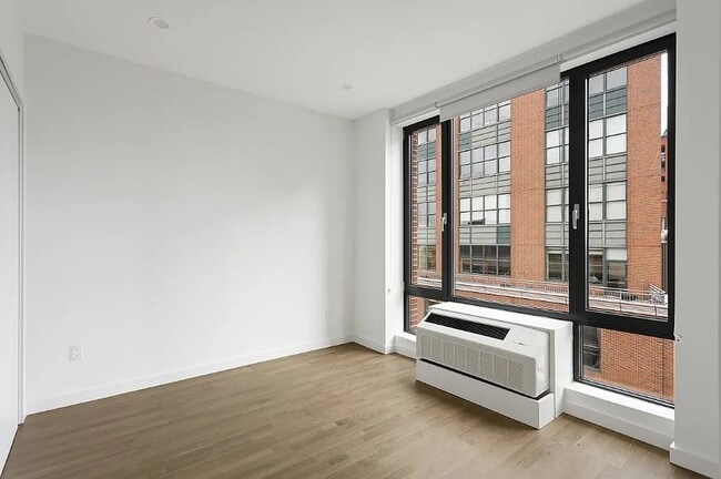 Photo - 41-32 27th St Apartamento Unidad 4A