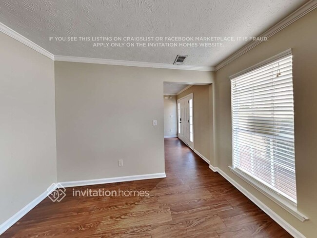 Photo - 665 Cranberry Ct