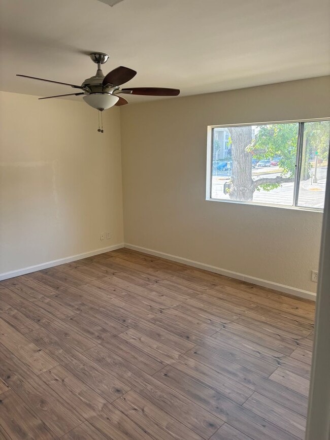 Photo - mp2386EDelMarBlvd Unidad 111