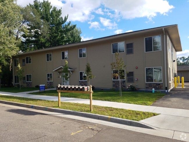 Exterior - 2421 Sessions St Unit 6 Rental