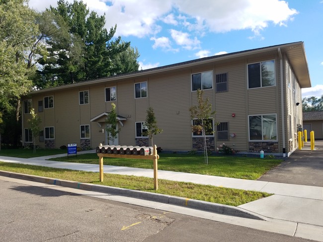 Exterior - 2421 Sessions St Unit 6 Rental