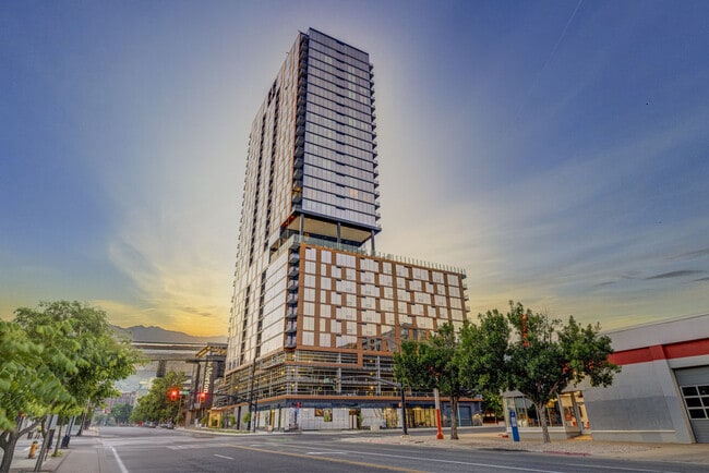 Building Photo - The Worthington Rental