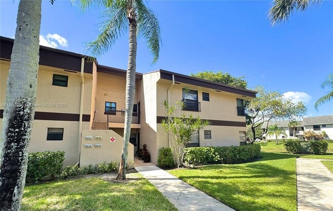 Building Photo - 2635 Carambola Cir N Unit 1721