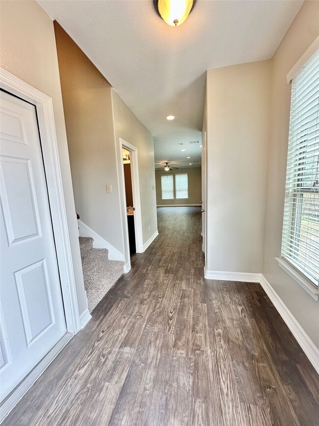 Photo - 32 Woodland Hills Dr Unit B