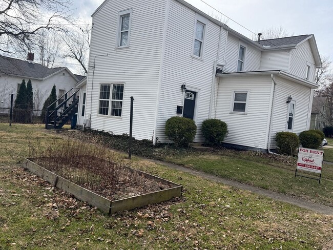 Photo - FordAve12 Unit Apt