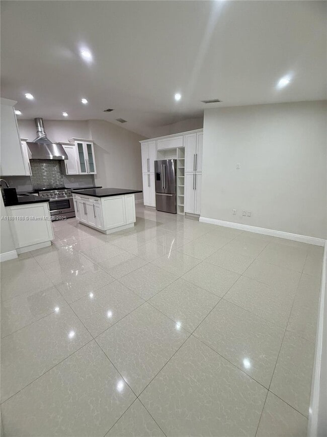 Building Photo - 14637 SW 160th St Unit 1 Rental